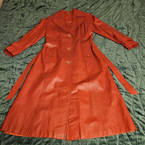 VINTAGE LEATHER TRENCH COAT - Picture 1 of 11